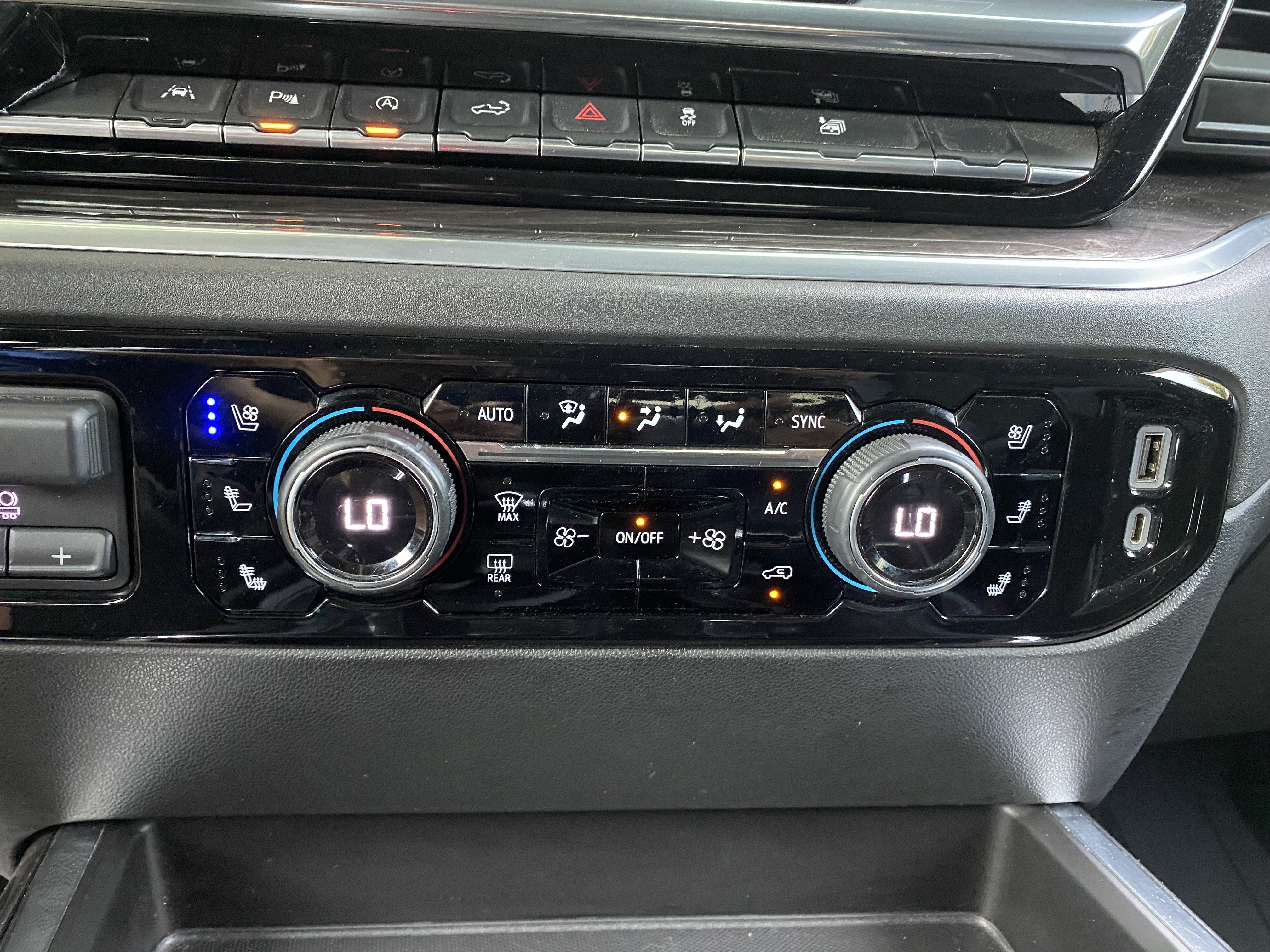 Used 2023 Chevrolet Silverado 1500 LTZ RWD image 30
