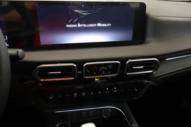New 2026 Nissan Sentra SR w/ SR Premium Package FWD image 20