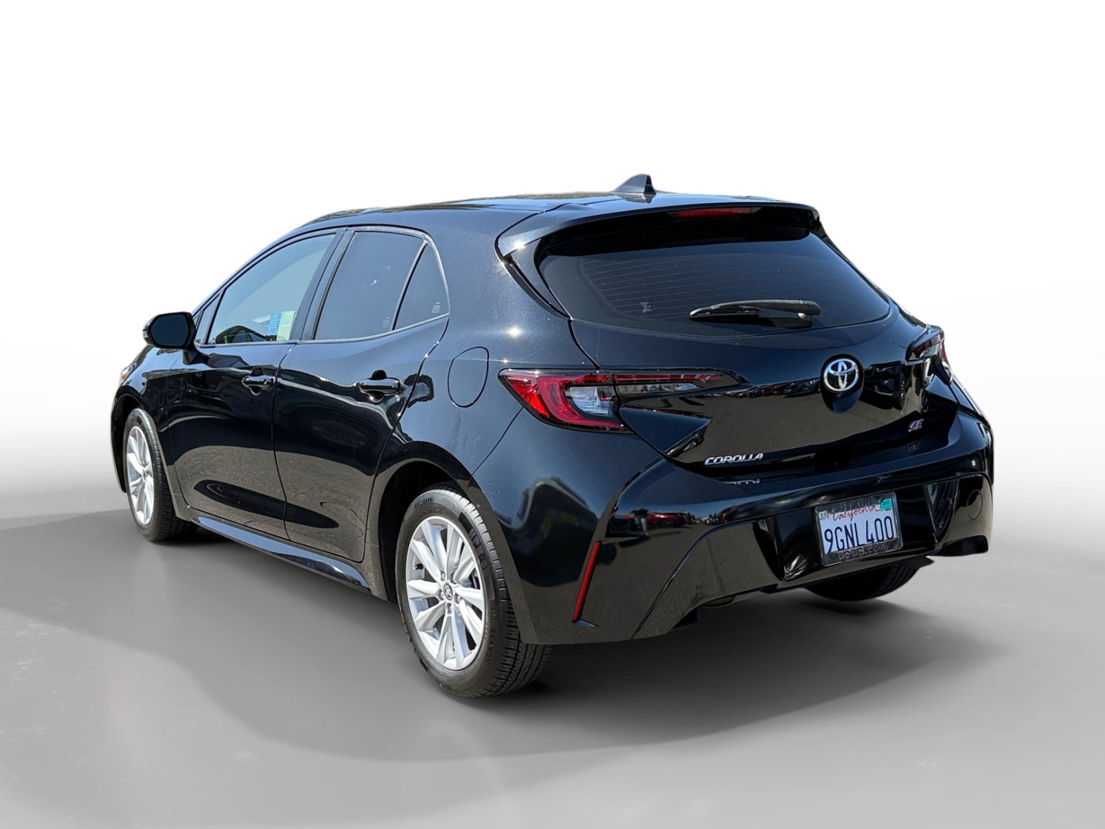 Used 2023 Toyota Corolla SE w/ SE Premium Package FWD image 3