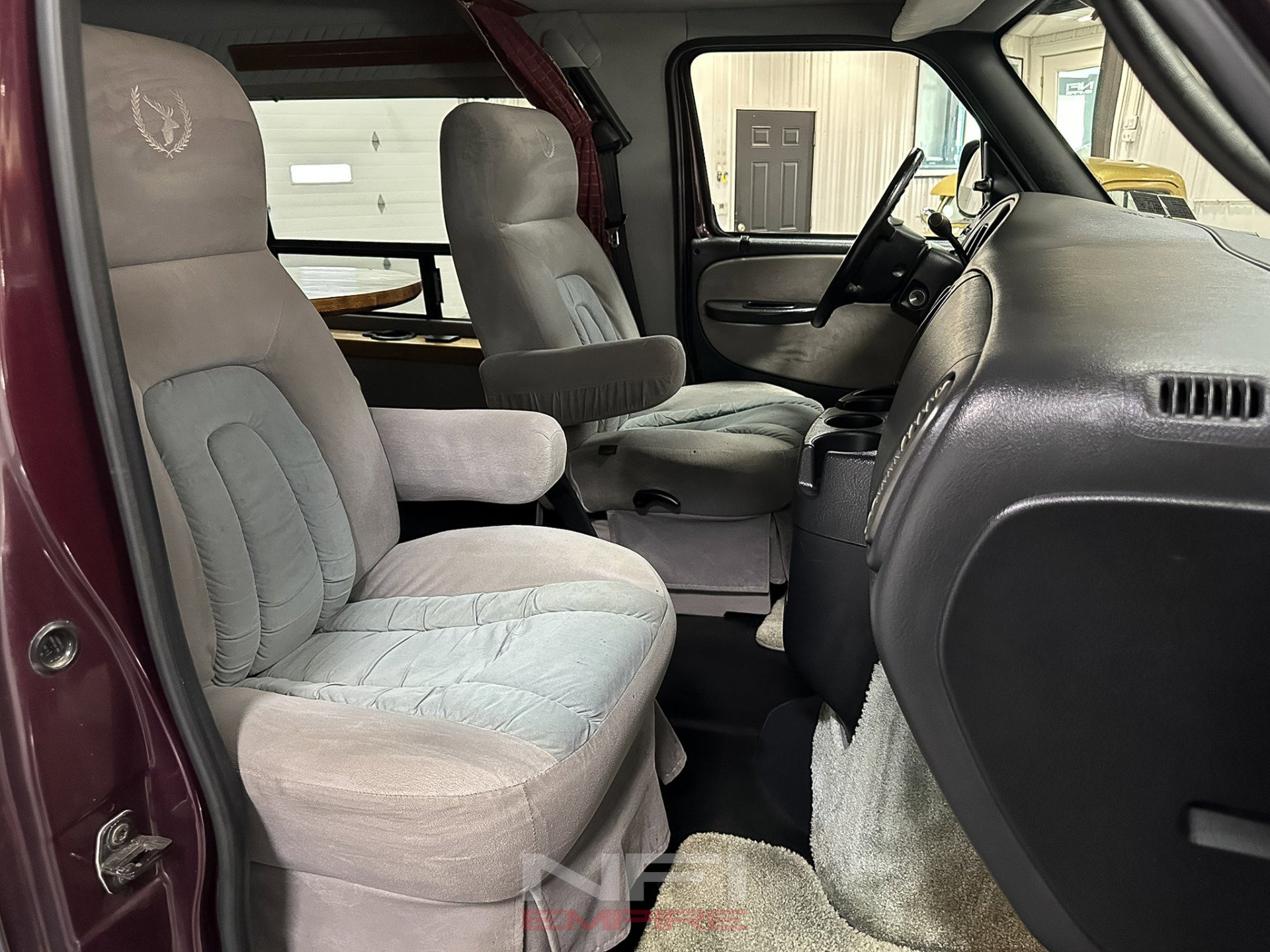 Used 2002 Dodge B1500 image 35