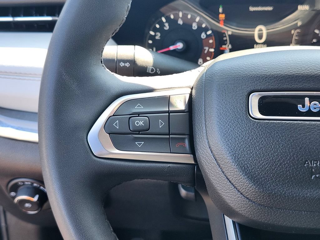 Used 2023 Jeep Compass Limited AWD/4WD image 29