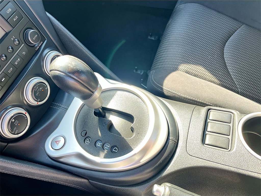 Used 2017 Nissan 370Z Base image 16