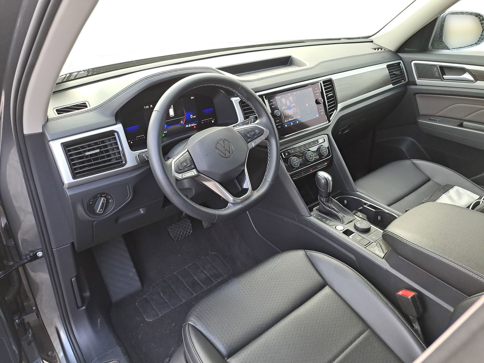 Used 2022 Volkswagen Atlas SE image 5