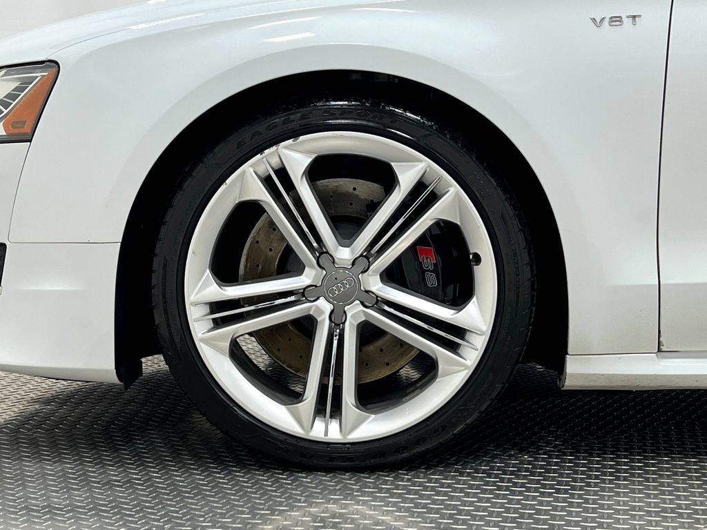 Used 2015 Audi S8 AWD/4WD image 37