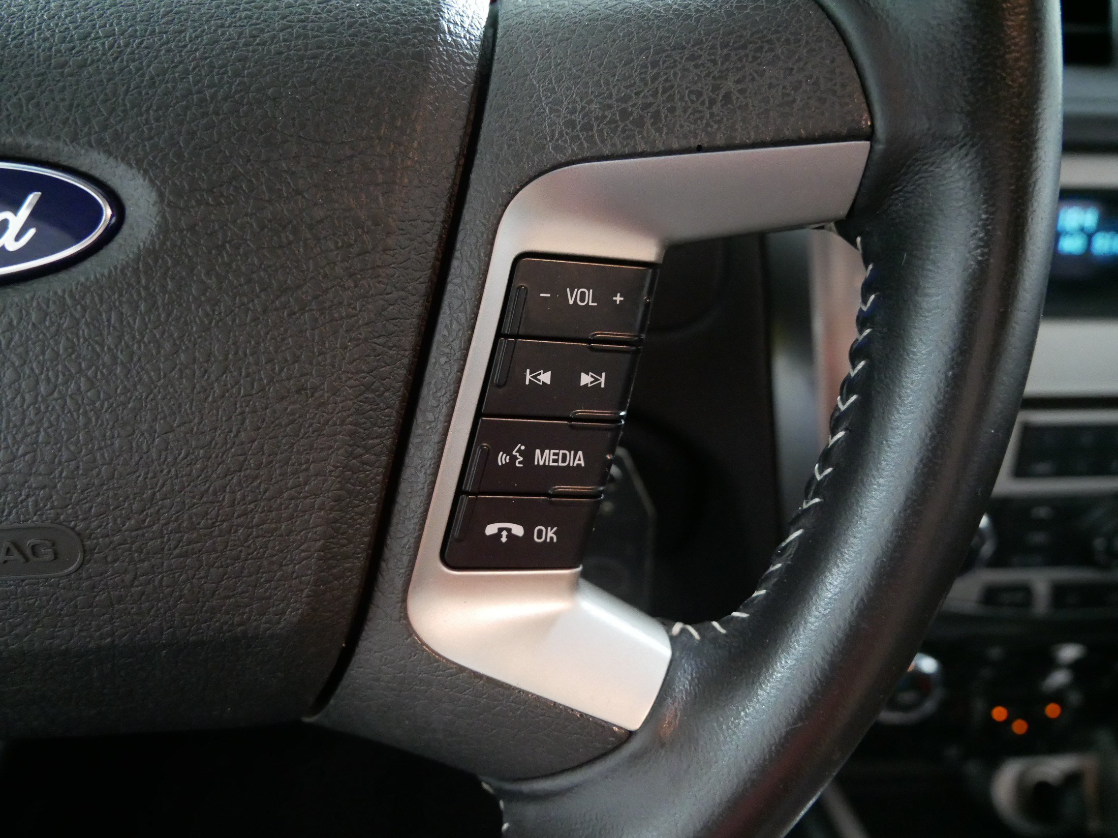 Used 2012 Ford Fusion SEL FWD image 28