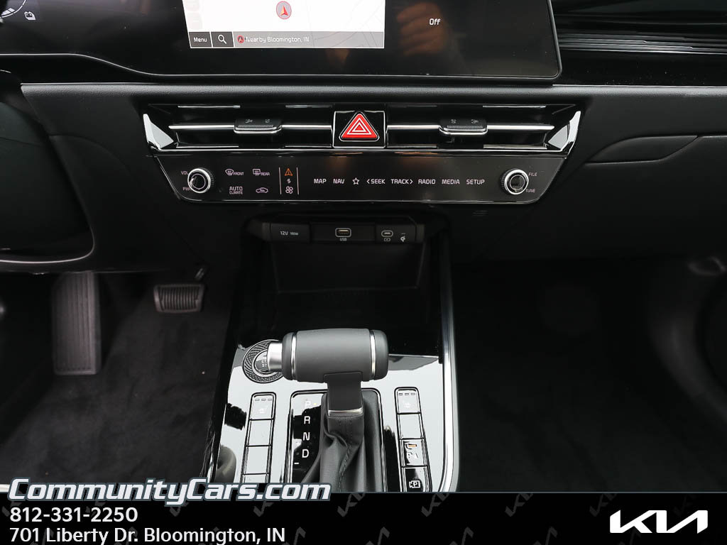 New 2026 Kia Niro EX FWD image 16