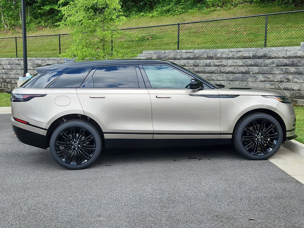 New 2026 Land Rover Range Rover Velar Dynamic SE image 11