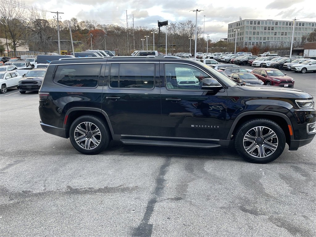 Used 2022 Jeep Wagoneer Series III image 7