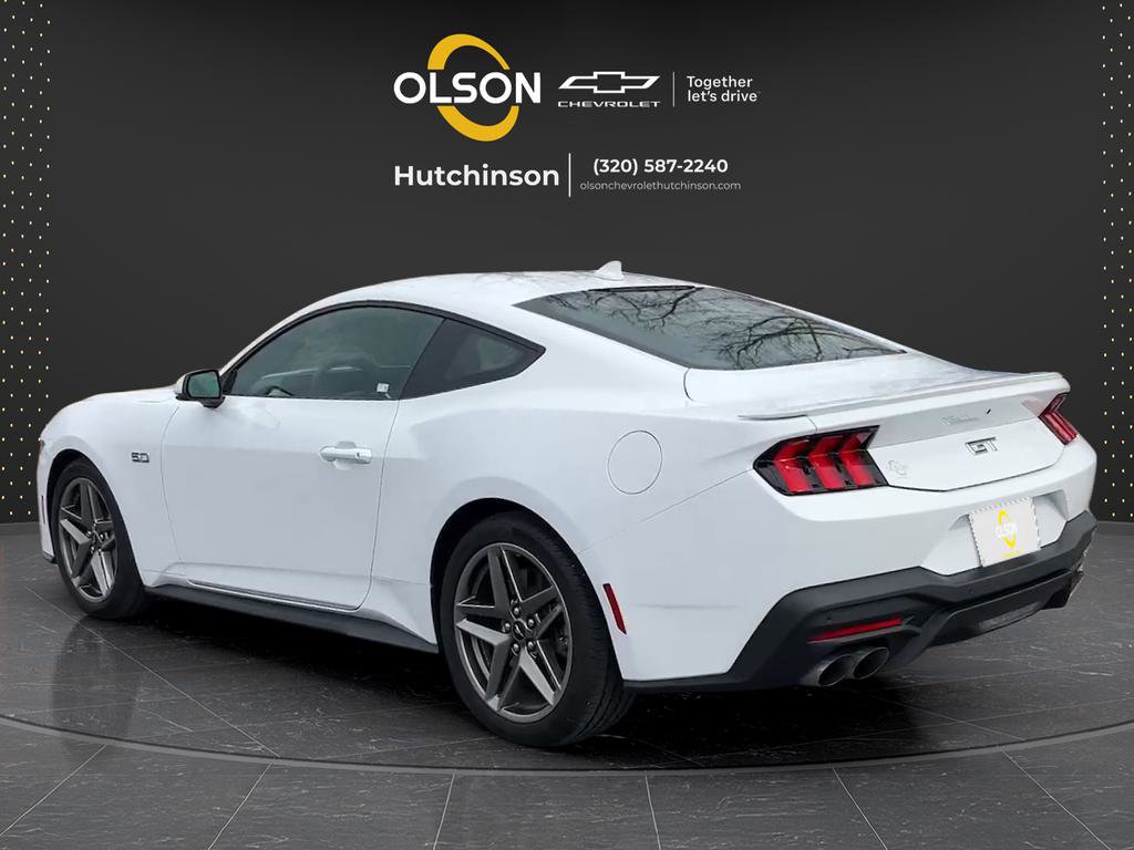 Used 2024 Ford Mustang GT Premium RWD image 3