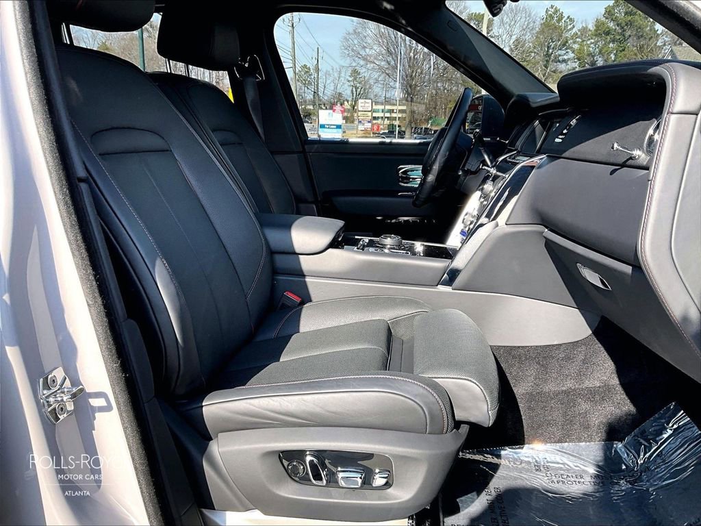 Certified 2021 Rolls-Royce Cullinan image 9