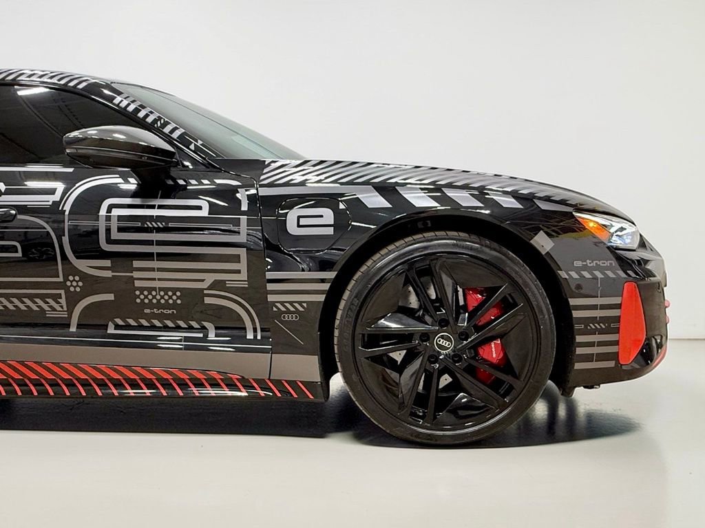 Used 2023 Audi RS e-tron GT image 18