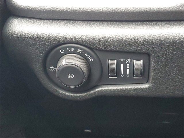 New 2026 Chrysler Pacifica Limited w/ Trailer Tow Group image 20