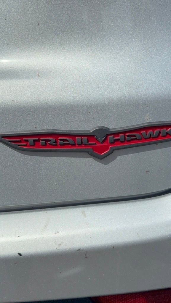 Used 2025 Jeep Compass Trailhawk AWD/4WD image 5