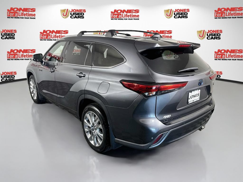 Certified 2021 Toyota Highlander Limited AWD/4WD image 2