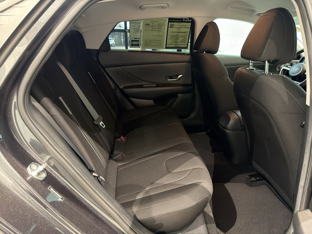 Used 2023 Hyundai Elantra SEL image 22