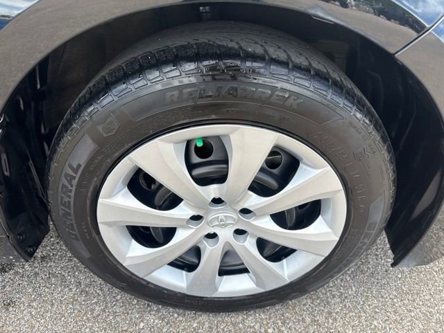 Used 2024 Toyota Corolla LE FWD image 13