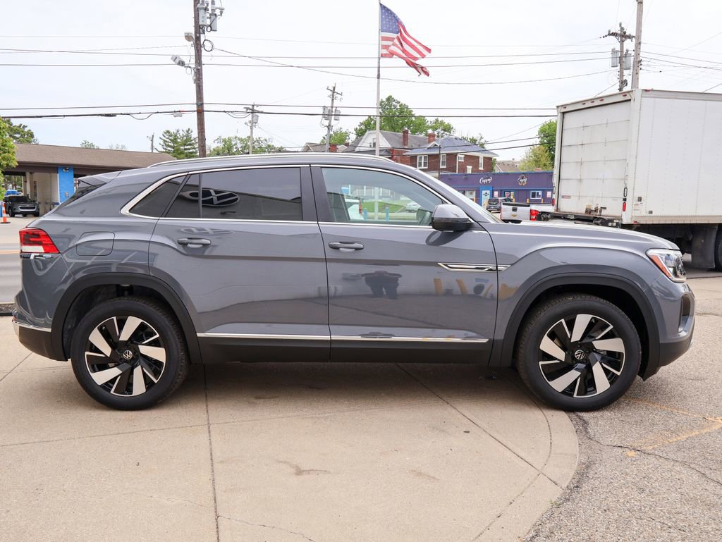 New 2026 Volkswagen Tiguan SE R-Line AWD/4WD image 6