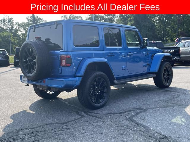 Used 2022 Jeep Wrangler Unlimited Sahara AWD/4WD image 5