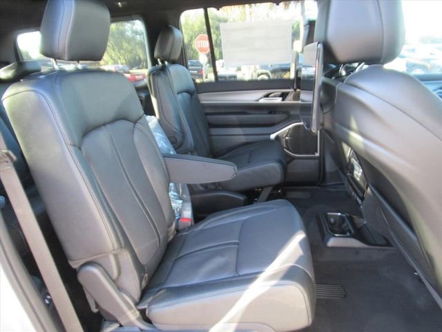 New 2026 Jeep Grand Wagoneer Limited image 32