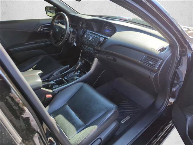 Used 2017 Honda Accord Sport Special Edition image 20