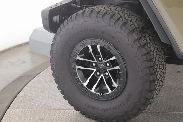Used 2025 Jeep Wrangler Unlimited Rubicon image 13