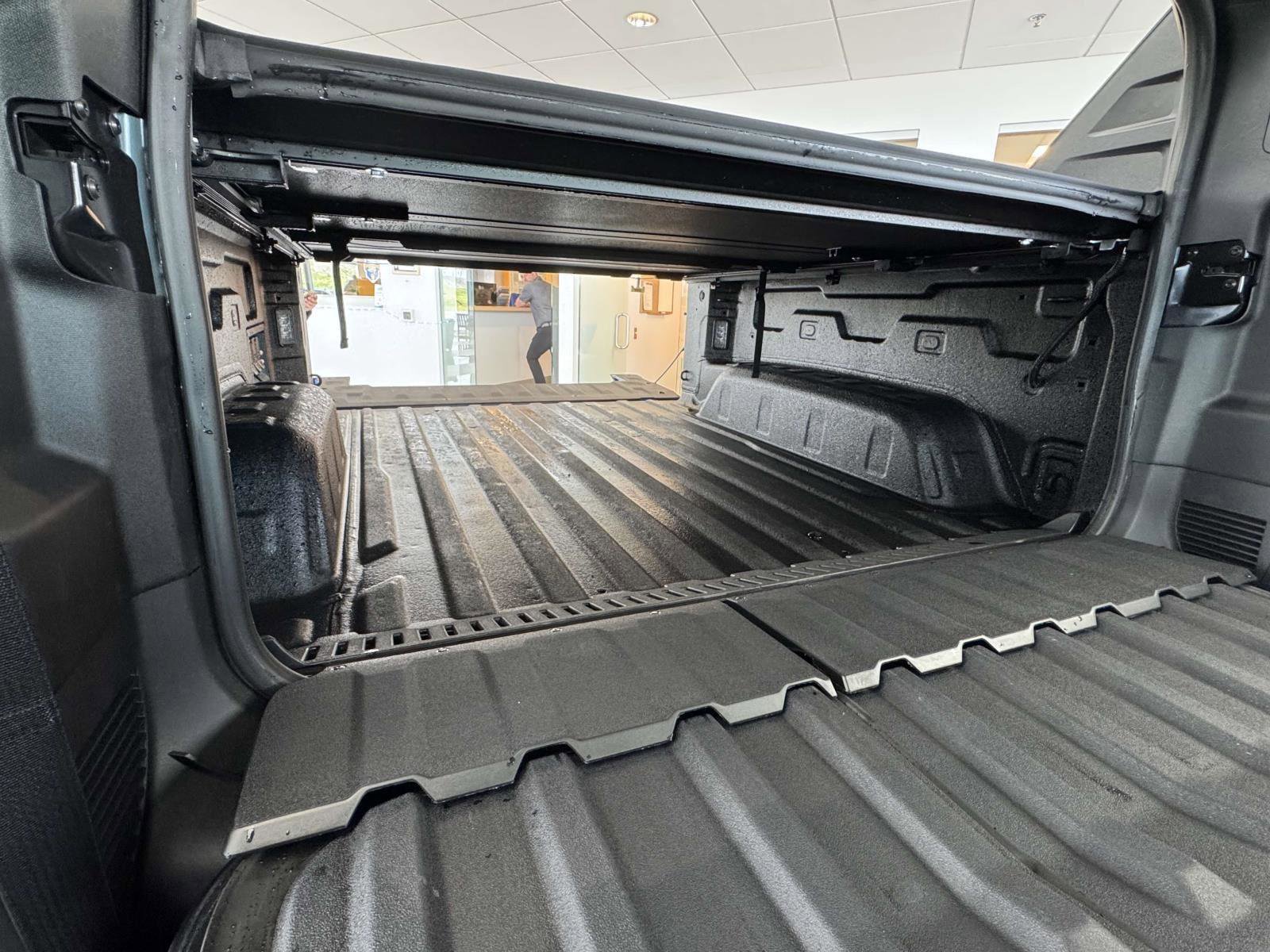 New 2025 Chevrolet Silverado EV RST image 15