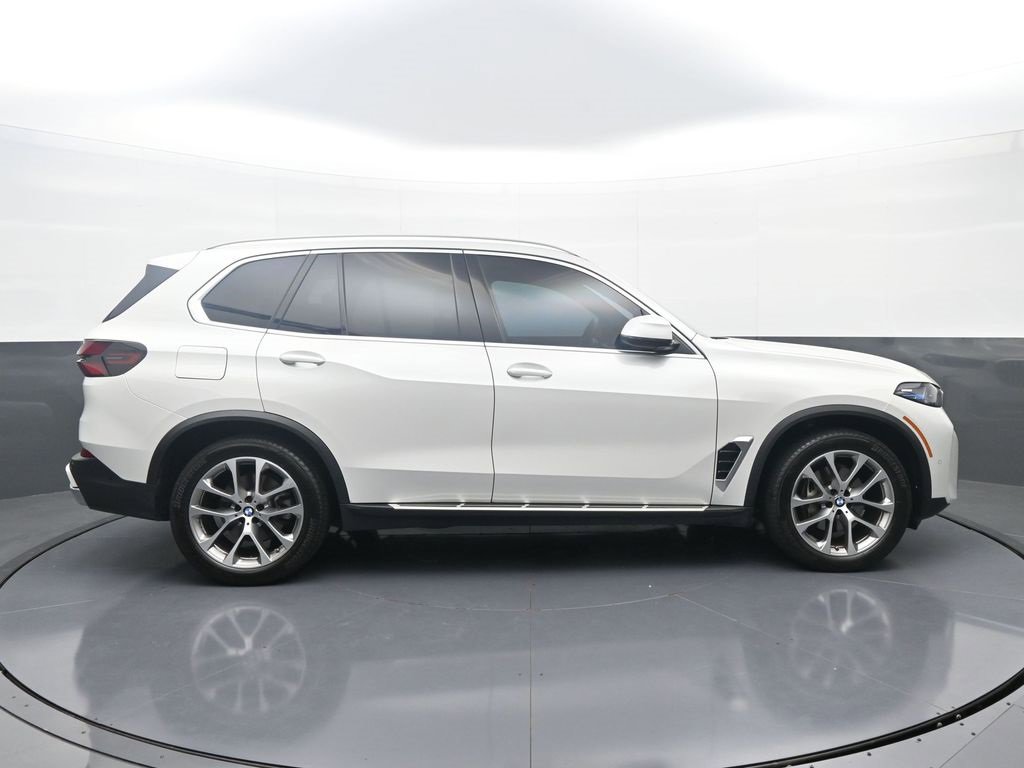 Used 2025 BMW X5 xDrive40i image 8
