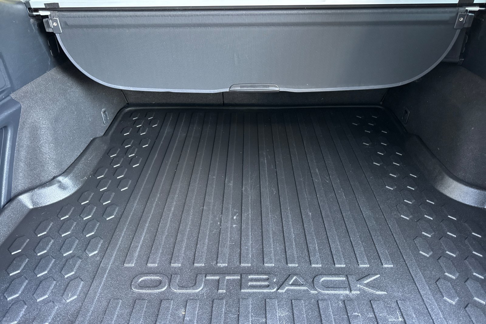 Used 2020 Subaru Outback Premium image 32