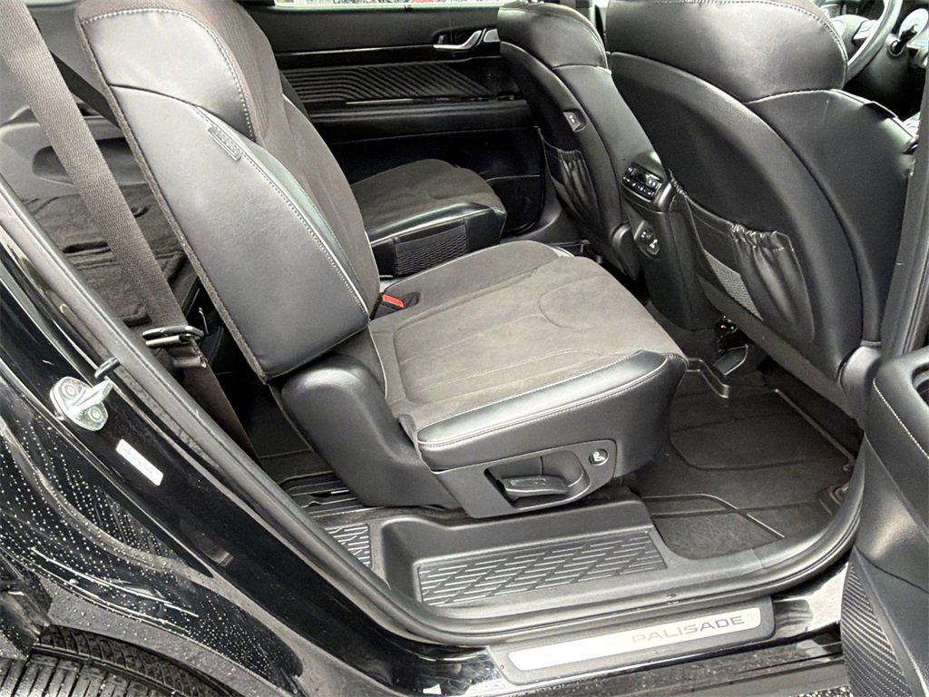 Used 2024 Hyundai Palisade Calligraphy image 15