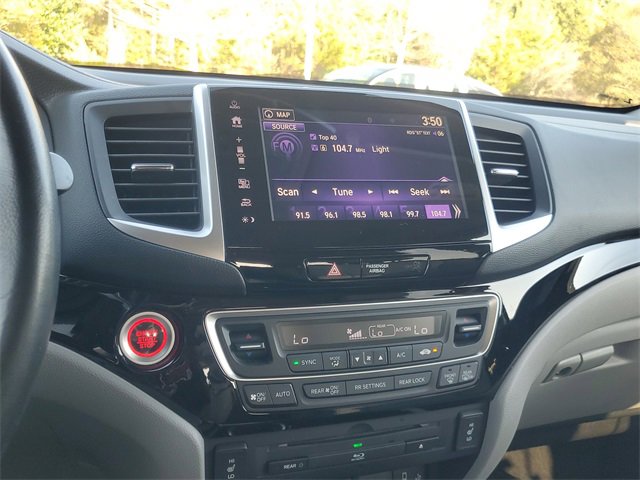 Used 2017 Honda Pilot Touring image 23