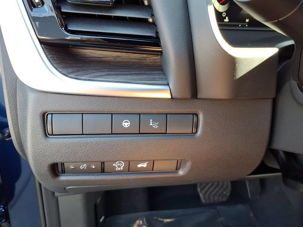 New 2026 Nissan Rogue Platinum w/ Platinum Premium Package AWD/4WD image 15