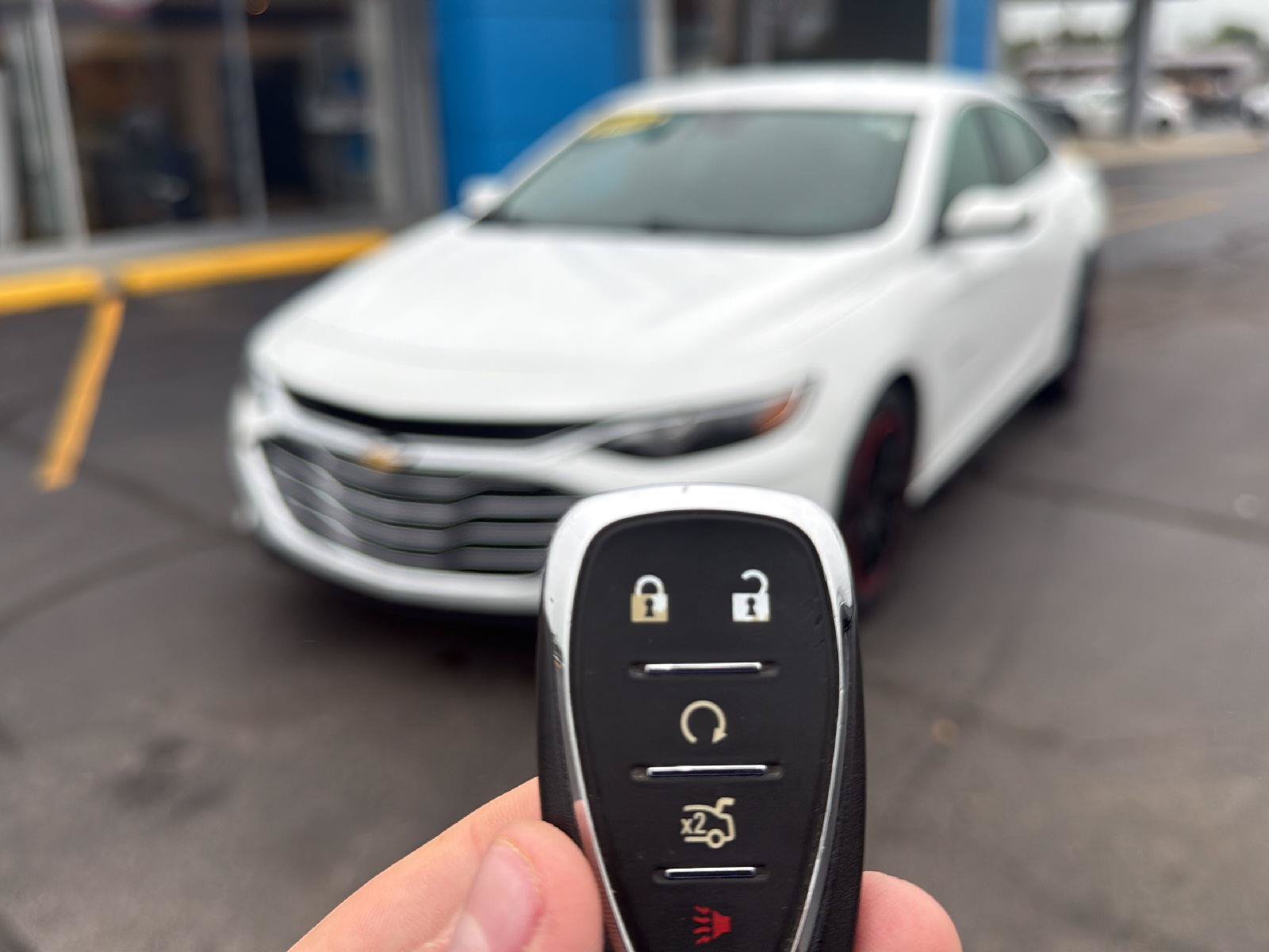 Used 2024 Chevrolet Malibu LT FWD image 38