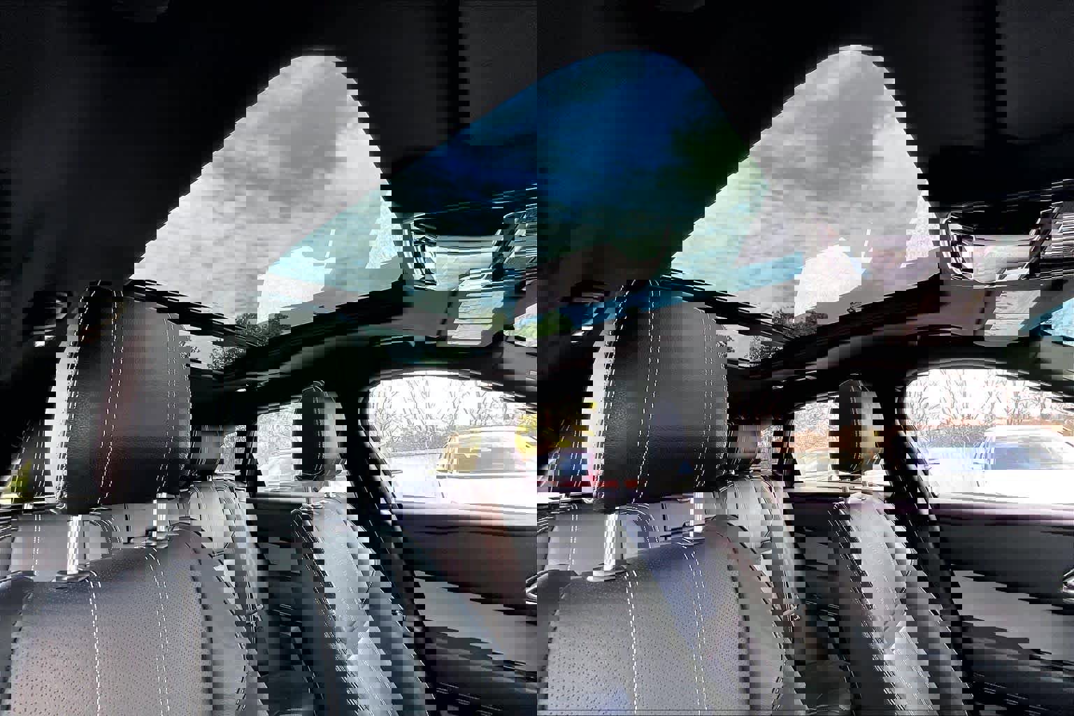 Used 2020 Land Rover Range Rover Velar R-Dynamic S image 14