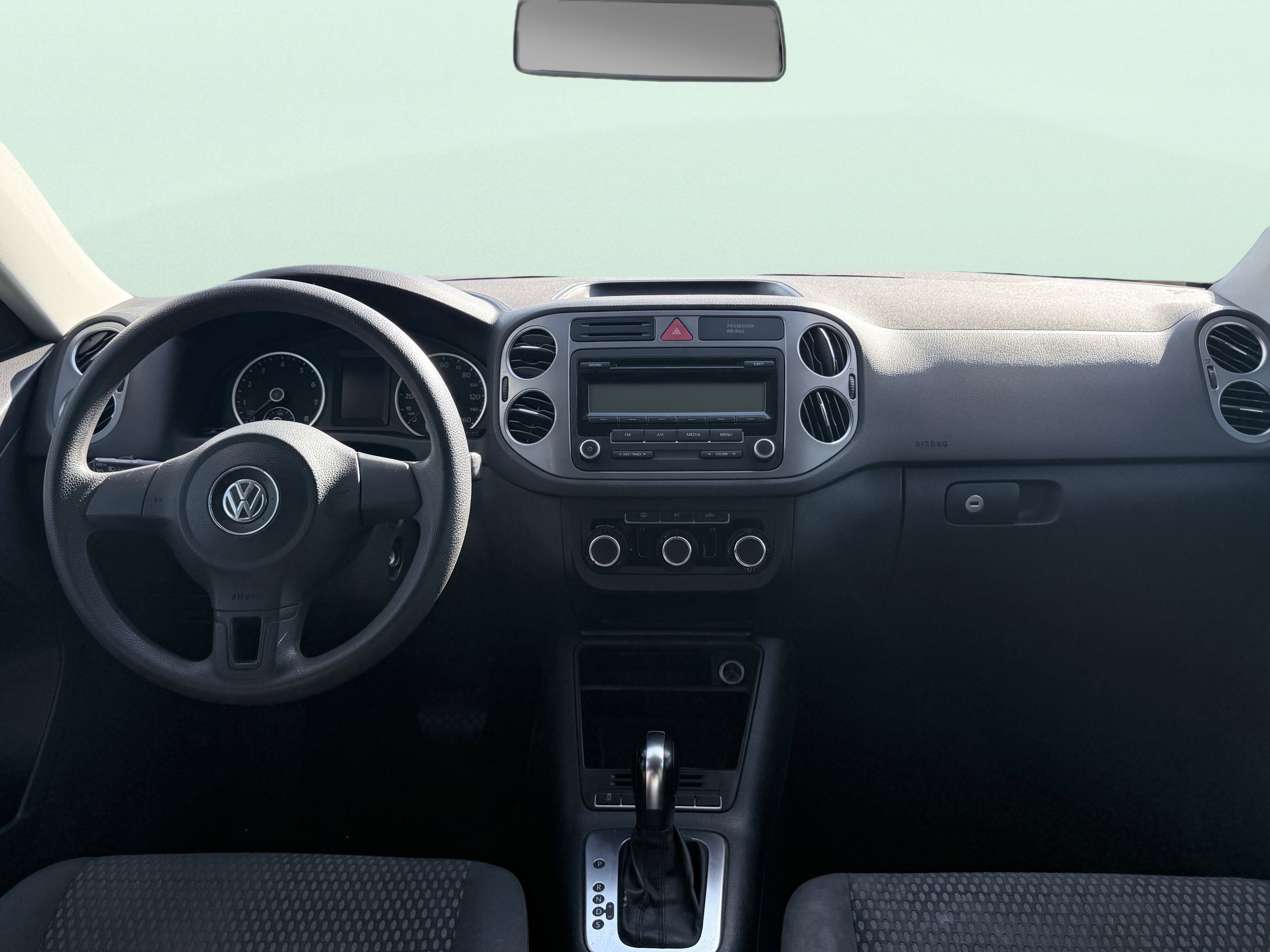 Used 2011 Volkswagen Tiguan S image 50