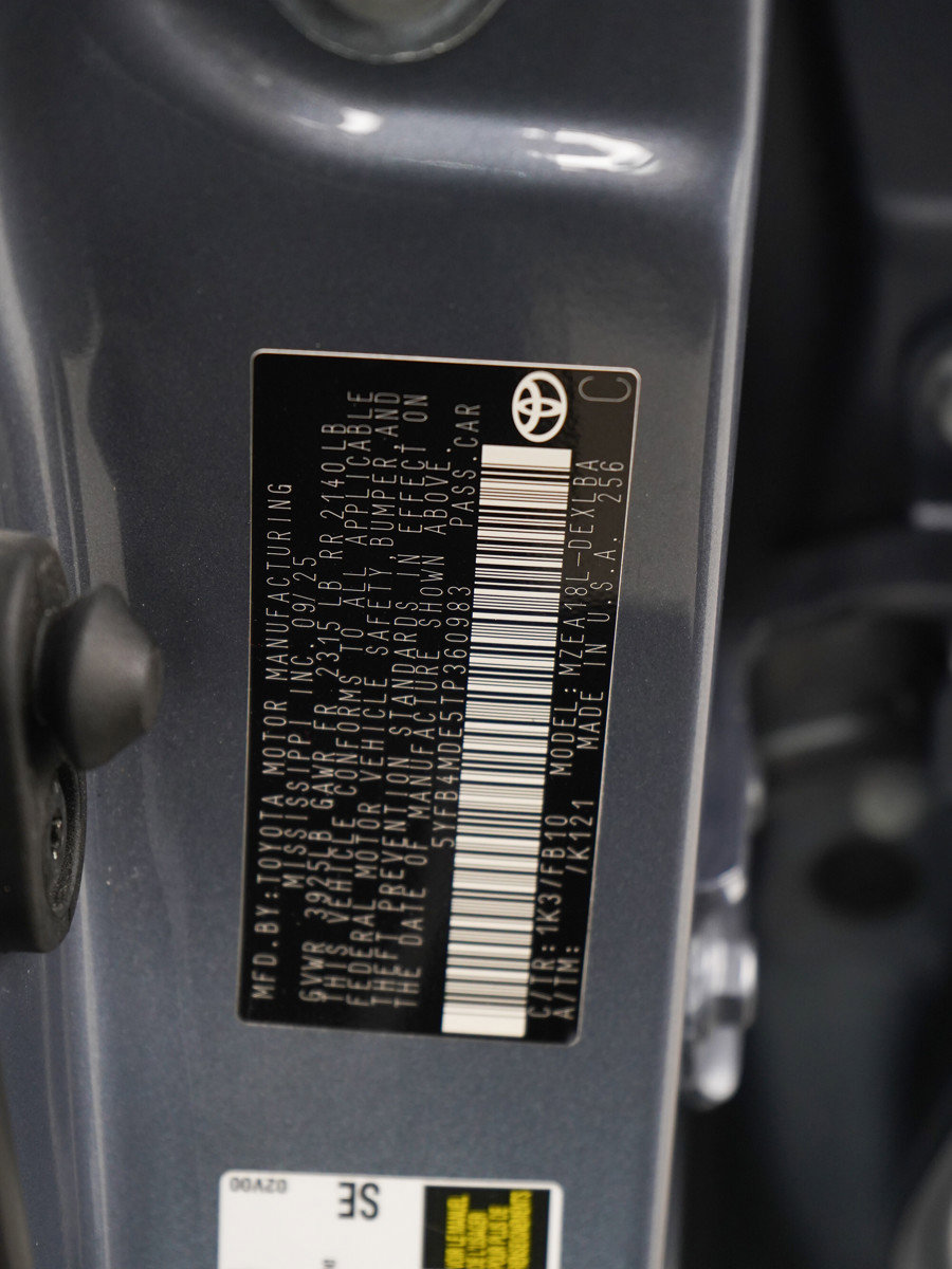 Used 2026 Toyota Corolla LE FWD image 29