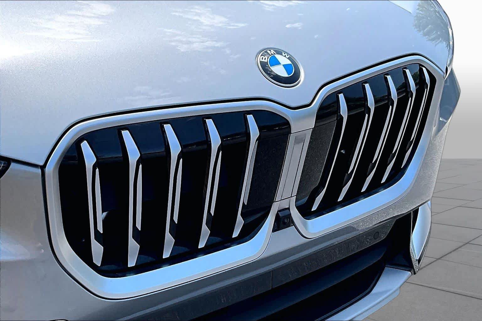 Used 2025 BMW X1 xDrive28i w/ Technology Package AWD/4WD image 30