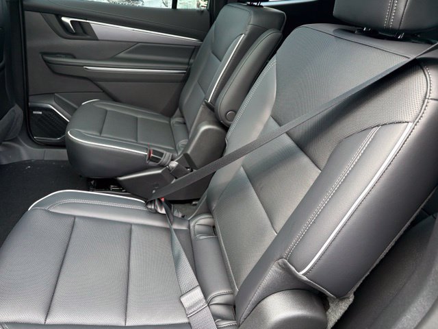 New 2027 Buick Enclave Sport Touring w/ Super Cruise Package AWD/4WD image 5