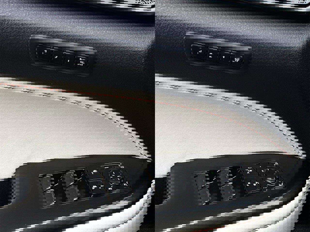 Used 2024 Lexus NX 300h AWD w/ Luxury Package image 21