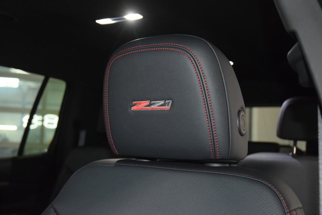 Used 2024 Chevrolet Traverse Z71 AWD/4WD image 40