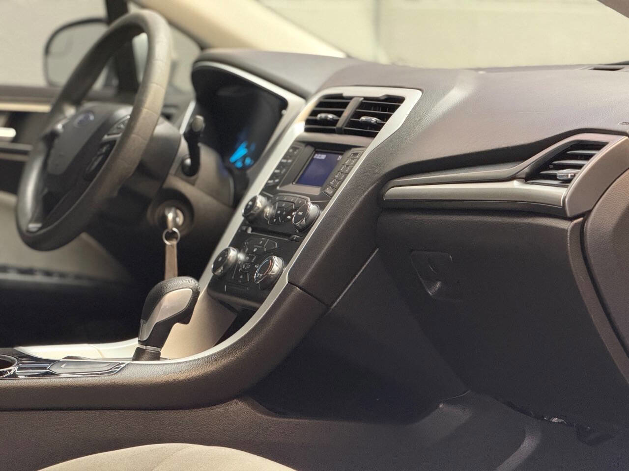 Used 2013 Ford Fusion S FWD image 2