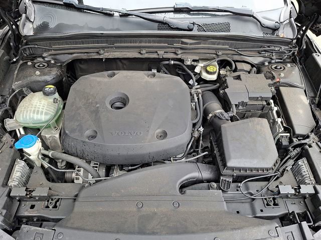 Used 2019 Volvo XC40 T5 Inscription image 33