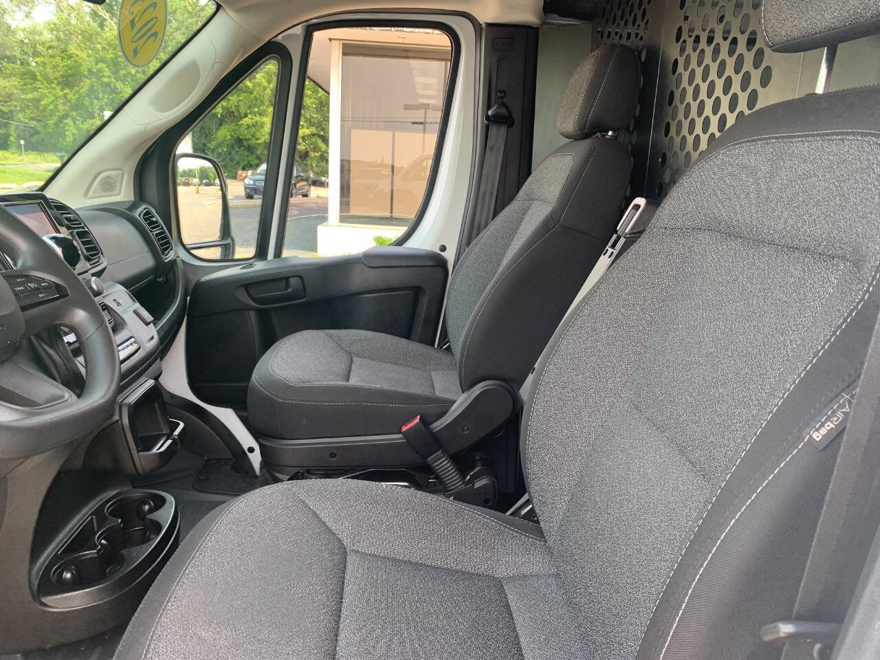 Used 2023 RAM ProMaster 2500 image 19