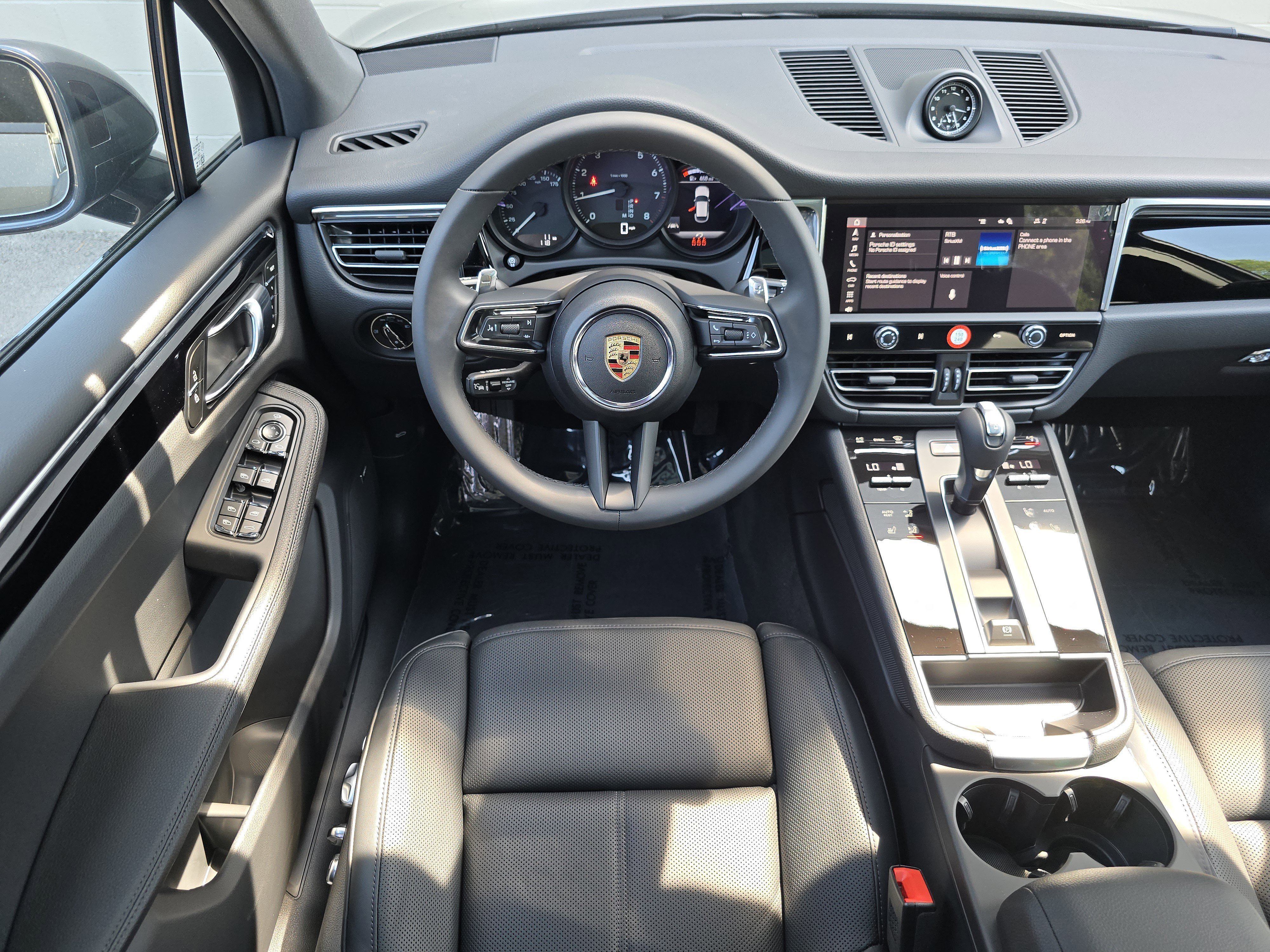 New 2025 Porsche Macan image 24