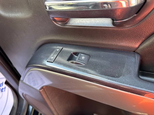 Used 2019 Chevrolet Silverado 1500 LT AWD/4WD image 19