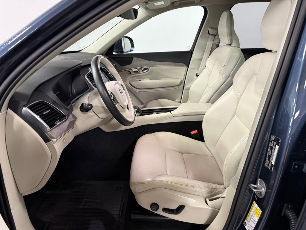 Used 2024 Volvo XC90 B6 Plus w/ Protection Package Premier AWD/4WD image 8