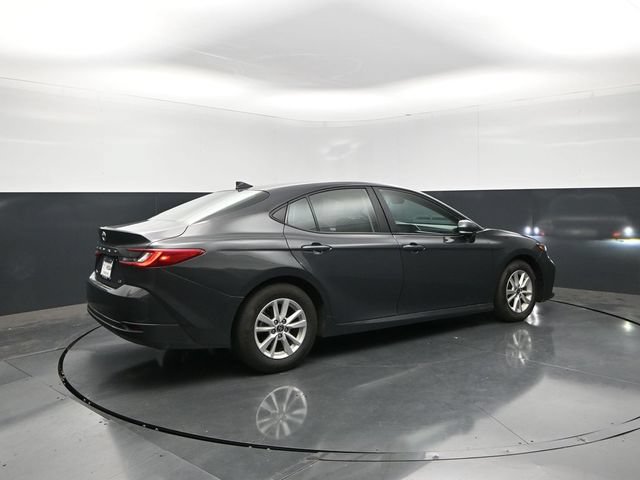 Used 2025 Toyota Camry LE FWD image 7
