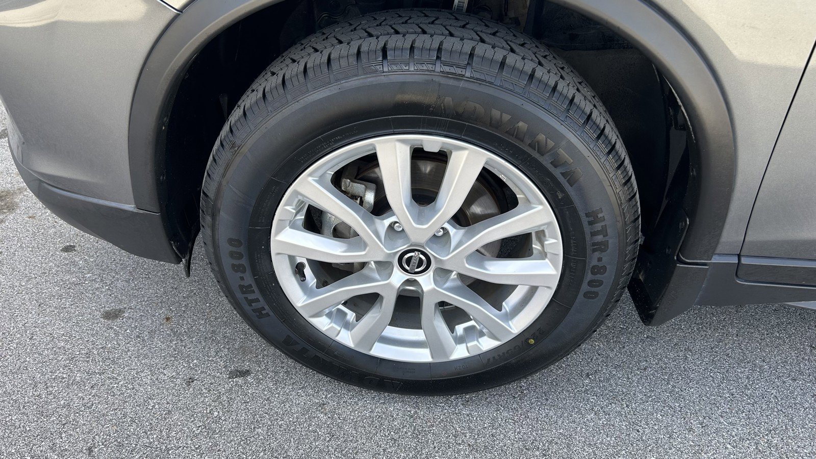 Used 2017 Nissan Rogue SV image 20