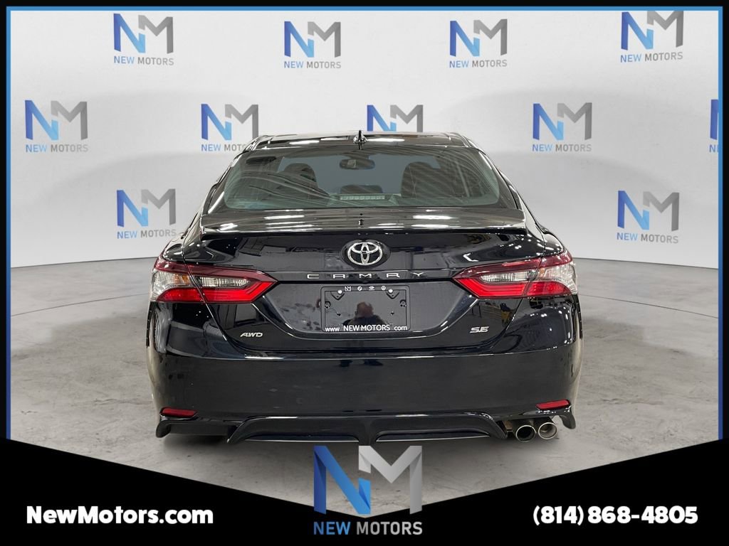 Used 2022 Toyota Camry SE w/ Cold Weather Package AWD/4WD image 4