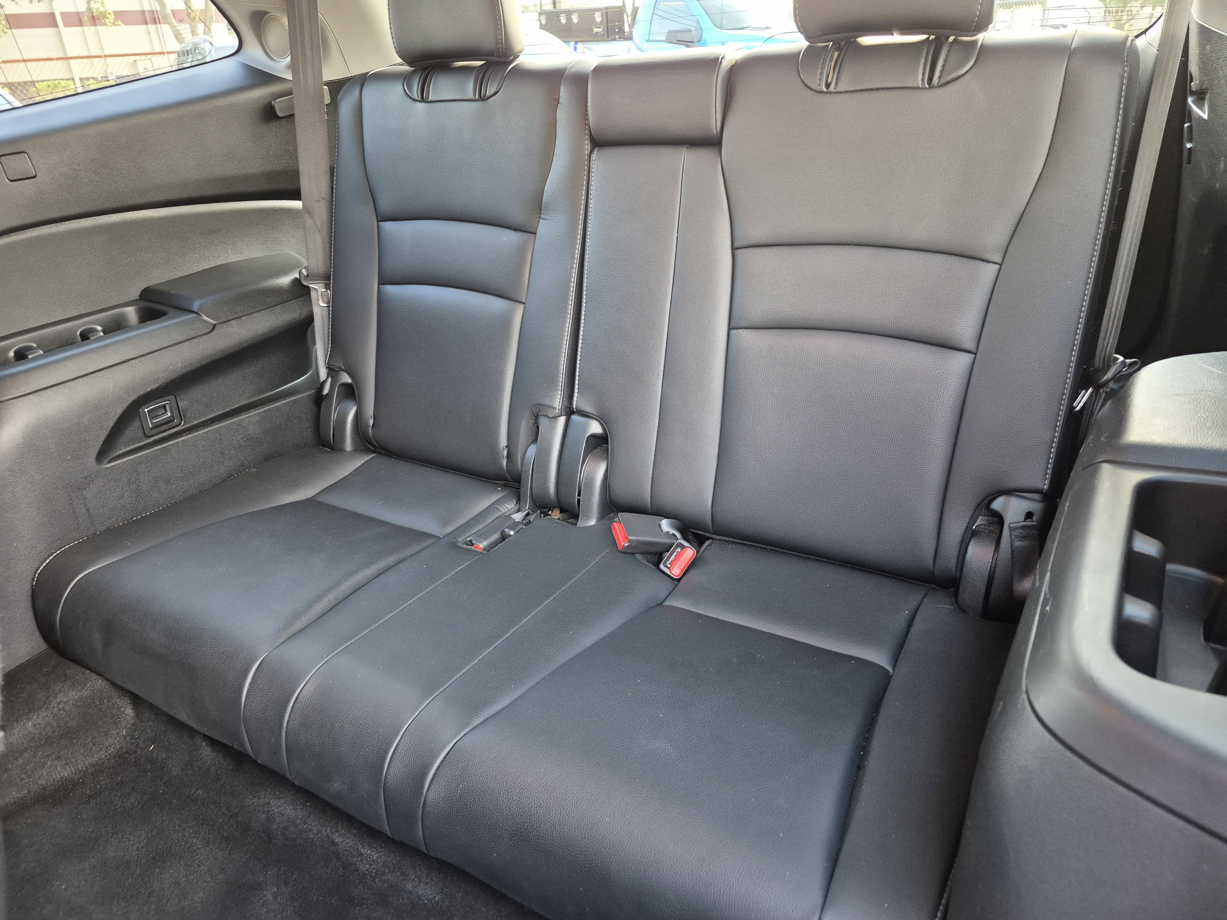 Used 2017 Honda Pilot Touring image 22