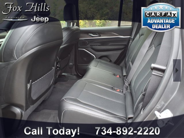 Certified 2026 Jeep Grand Cherokee Overland AWD/4WD image 11